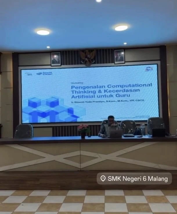 Computational Thinking & AI for Teachers at SMKN 6 Malang